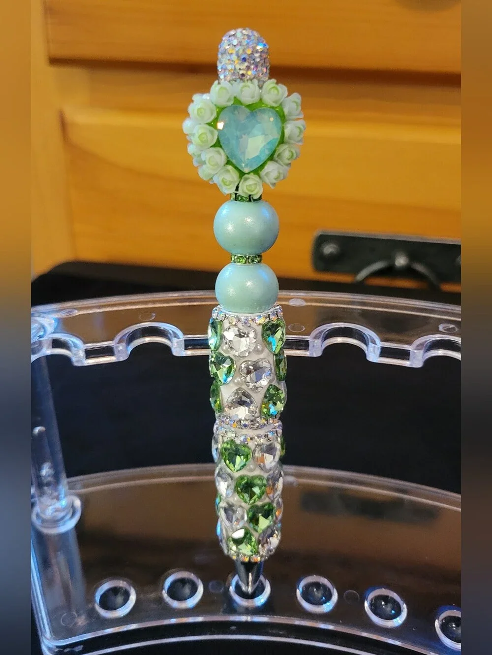 Handmade Green Heart Beaded Decorative Pen